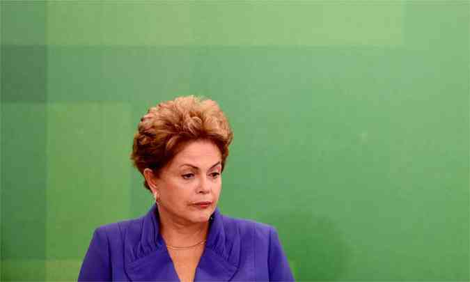 A ndice de descontentamento com a presidente Dilma vem crescendo, principalmente, a partir do incio do segundo mandato (foto: AFP PHOTO / EVARISTO SA )