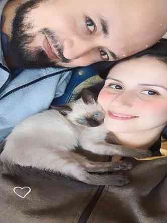 Sara Luana Ribas Duarte, de 30 anos, seu marido, Frederico Fonseca, de 37, e Luna, de apenas trs meses, adotada pelo casal(foto: Arquivo pessoal)