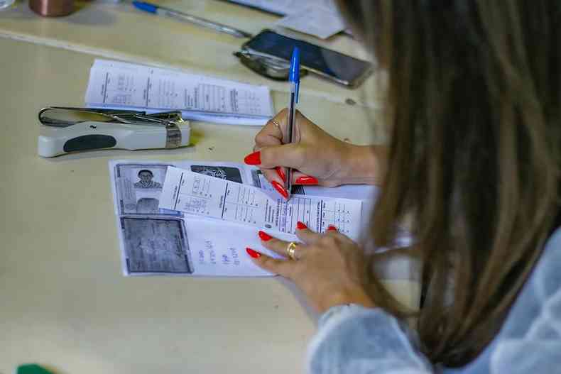 Aplicao da segunda dose para grupos j contemplados em Arax prossegue normalmente at sexta-feira (13/8)(foto: Prefeitura de Arax / Divulgao)