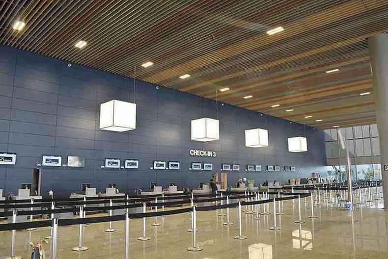 Nova rea de check-in. Concluso da obra coincide com momento de queda na demanda por transporte areo (foto: BH Airport/Divulgao)