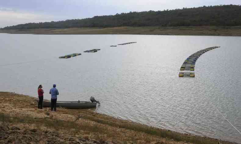 Piscicultor familiar produz tilápia na represa Três Marias