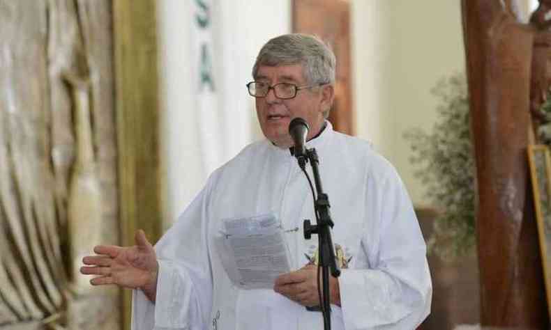 O padre Casemiro foi morto na noite de sbado (21/9)(foto: Reproduo/Internet)
