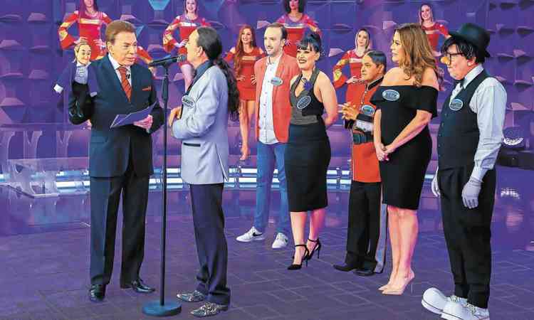 Silvio Santos apresenta o quadro no erre a letra em seu programa no SBT