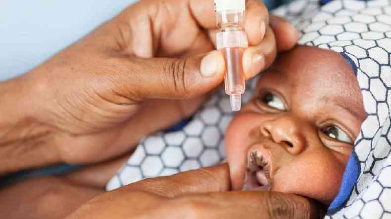 A poliomielite foi recentemente anunciada como erradicada na frica aps um longo programa de vacinao(foto: Getty Images)