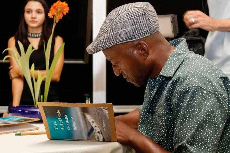 (foto: Sim�o Kursseldorf/divulga��o )