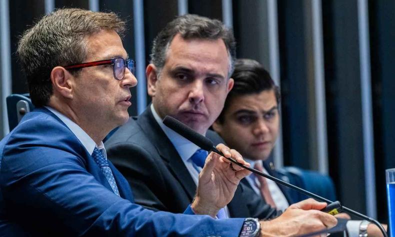 O presidente do Senado Federal, Rodrigo Pacheco, e o presidente do Banco Central, Roberto Campos Neto, durante Arguio Pblica