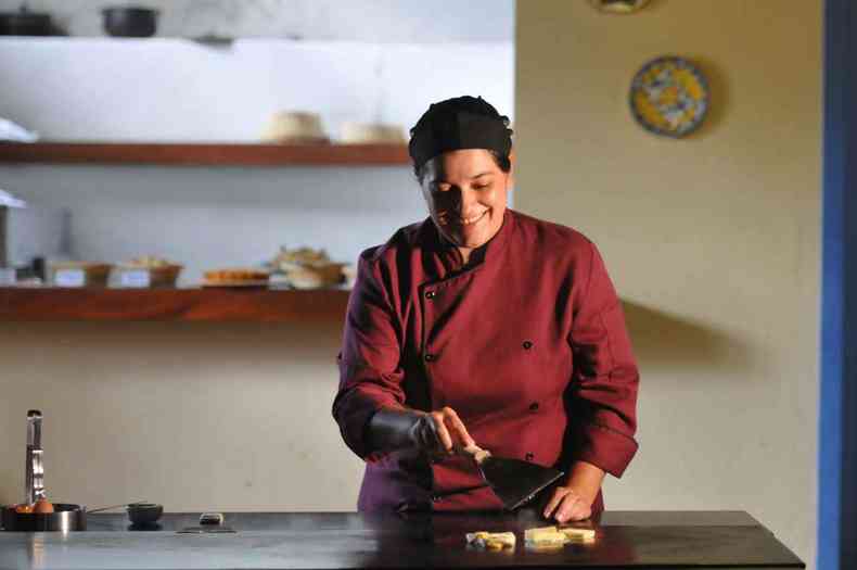 'O que vem de sabor  da nossa horta', diz a chef Grazielle Dutra(foto: Alexandre Guzanshe/EM/D.A Press)