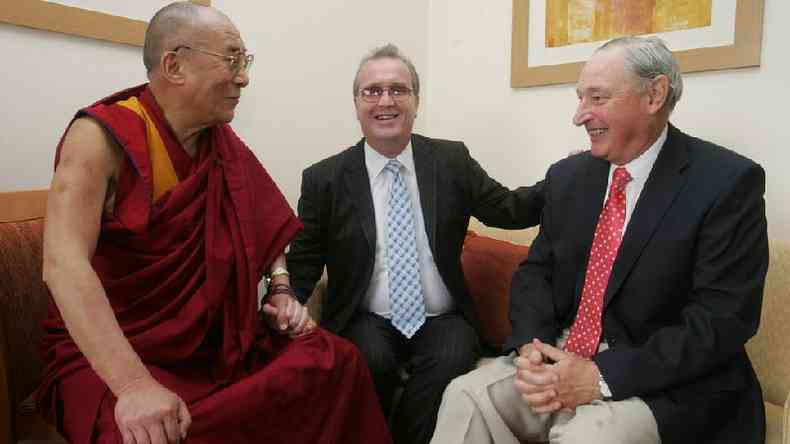 O Dalai Lama  patrono da instituio Children in Crossfire, fundada por Richard(foto: Department for International Development )