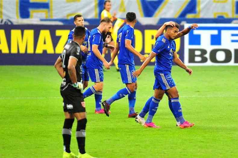 Cruzeiro tenta emplacar sequncia na Srie B (foto: (Foto: Ramon Lisboa/EM/DA Press))