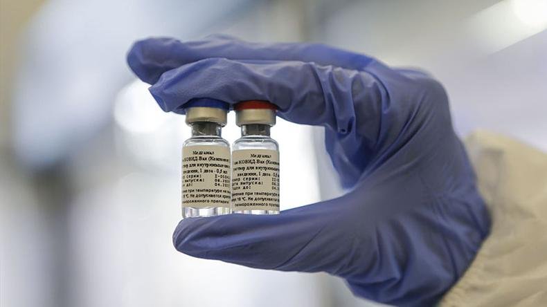 A vacina AstraZeneca � elaborada em parceria com a Universidade de Oxford(foto: AFP)