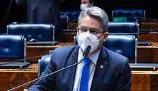 COVID: Alessandro Vieira ataca senadores negacionistas da CPI