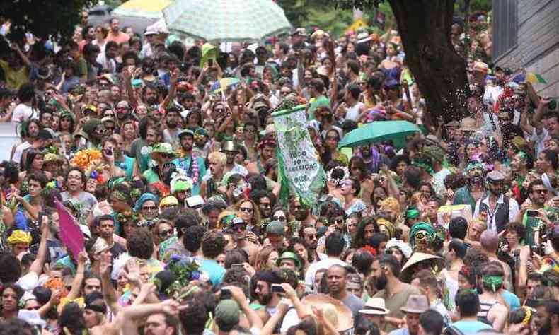 Mais de um milho de pessoas curtiram o carnaval em BH, em 2015(foto: Edesio Ferreira/EM/D.A Press)
