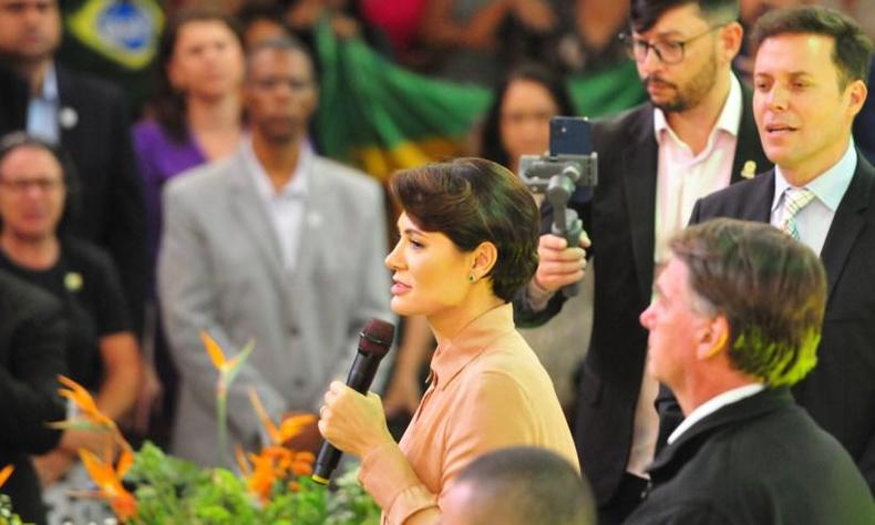 Bolsonaro e Michelle em culto na Igreja Batista da Lagoinha, em Belo Horizonte(foto: Ramon Lisboa/EM/D.A Press) Bolsonaro e Michelle em culto na Igreja Batista da Lagoinha, em Belo Horizonte