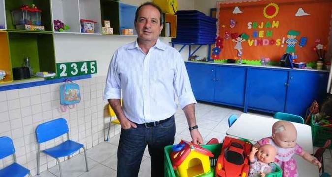 Ademar Fabel observa que muitas fam�lias trocaram o empregado dom�stico pela infraestrutura das salas de aula(foto: Euler J�nior/EM/D.A Press)