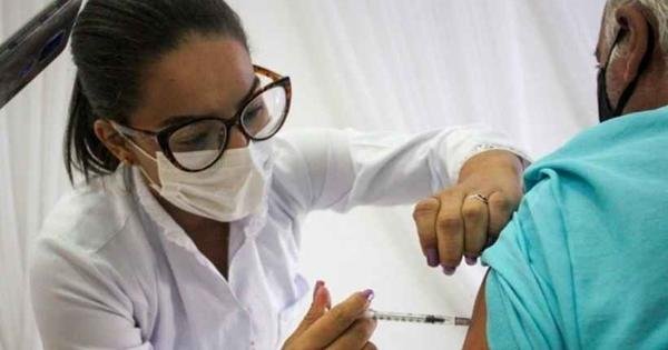 Divinópolis altera sistema para tenta barrar 'sommeliers da vacina' - Vimarsana News