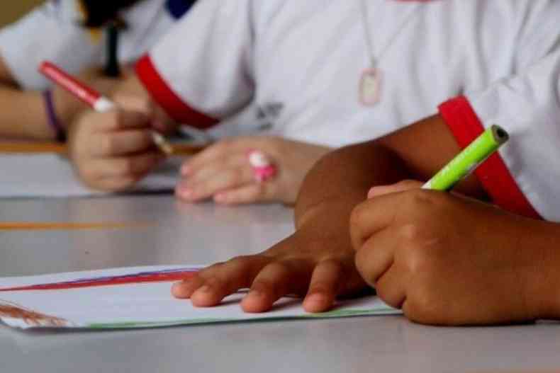 As estratgias das escolas so para ensino aos garantir aos alunos (foto: Rodrigo Nunes/Esp.CB)