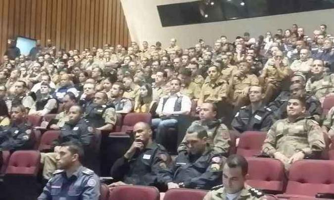 Policiais mineiros têm treinamento antiterrorismo para os Jogos Olímpicos de 2016(foto: Paulo Filgueiras/EM/D.A Press) Policiais mineiros têm treinamento antiterrorismo para os Jogos Olímpicos de 2016(foto: Paulo Filgueiras/EM/D.A Press)