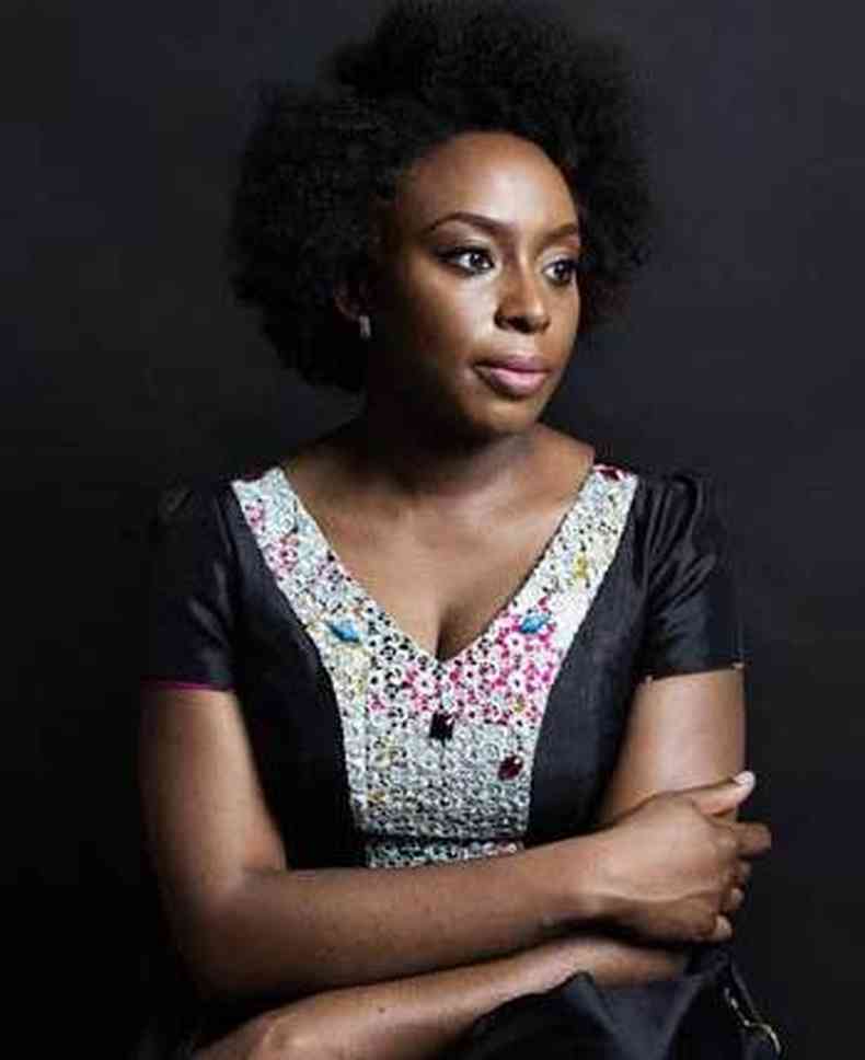 Chimamanda Ngozi Adichie define o luto como 