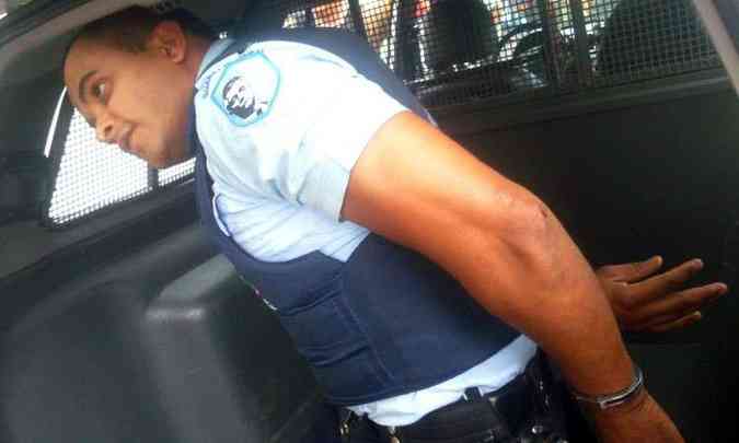 Guarda Fbio Vaz foi preso pela PM aps a confuso entre as duas corporaes(foto: Divulgao/Guarda Municipal)