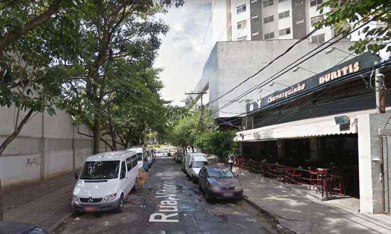Segundo a PM, a tentativa de assalto ocorreu em um bar na Rua Vitrio Magnavacca(foto: Google Street View/Reproduo)