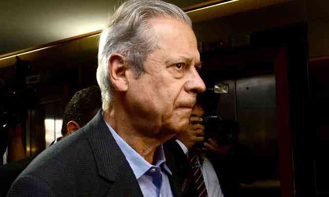 Dirceu j tem mais de 30 de anos de condenao por processos anteriores(foto: Marcelo Ferreira/CB/D.A Press )