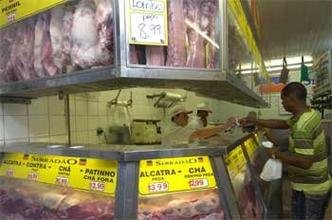 O maior aumento foi encontrado nos cortes de frango, de 2,68%(foto: Maria Tereza Correia/EM/D.A Press)
