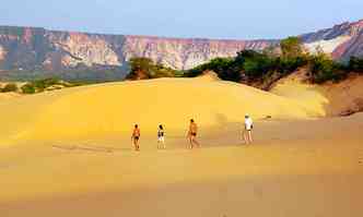 Entre tantas belezas naturais no Brasil, Parque Estadual do Jalapo, no Tocantins, atrai turistas por suas dunas, nascentes e cachoeiras(foto: Thiago Sa/Divulgao)