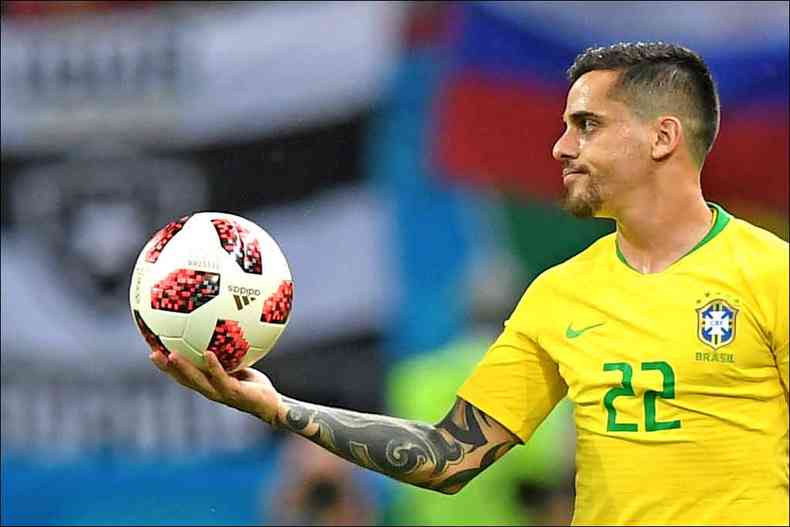 Fagner se tornou titular da Seleo Brasileira na Copa do Mundo com as leses de Daniel Alves e Danilo(foto: MANAN VATSYAYANA/AFP %u2013 6/7/18)