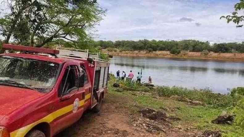 Lago onde um homem de 30 anos foi encontrado morto, em Brasilândia de Minas 