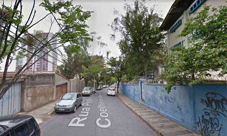 Associao Mineira de Reabilitao fica na rua que passou a ser de mo nica hoje(foto: Reproduo da internet/Google Maps)
