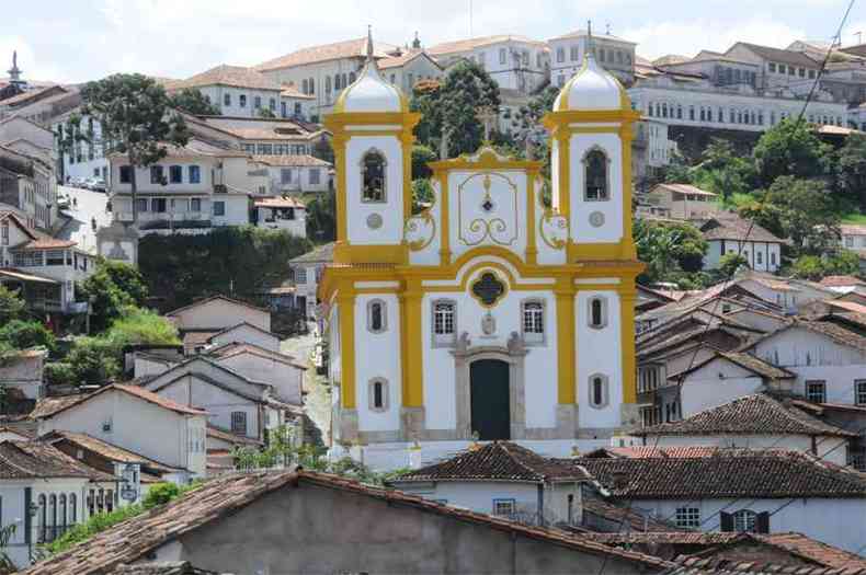 A restaurao vai permitir o resgate do esplendor da igreja, onde esto sepultados os restos mortais de Aleijadinho(foto: Beto Novaes/EM/DA Press)