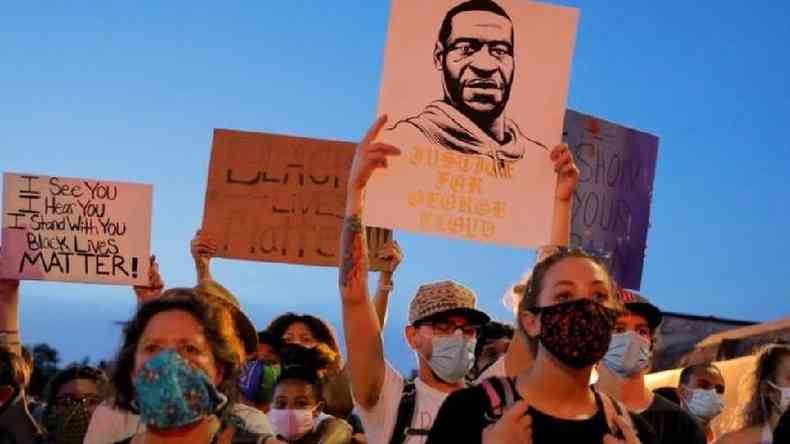 Os protestos contra a morte de Floyd repercutiram muito alm dos Estados Unidos(foto: Reuters)