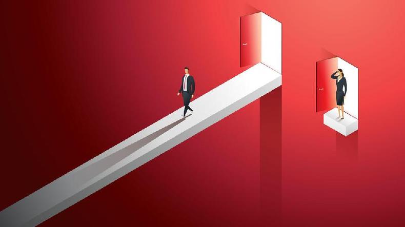 'Progresso no mundo é lento, mas Brasil avança ainda mais devagar no combate à desigualdade de gênero', resume economista(foto: Getty Images) Imagem ilustra desigualdade de gênero com figura de um homem e uma mulher diante de uma porta aberta para o vazio - mas só a porta do homem tem um caminho para saída