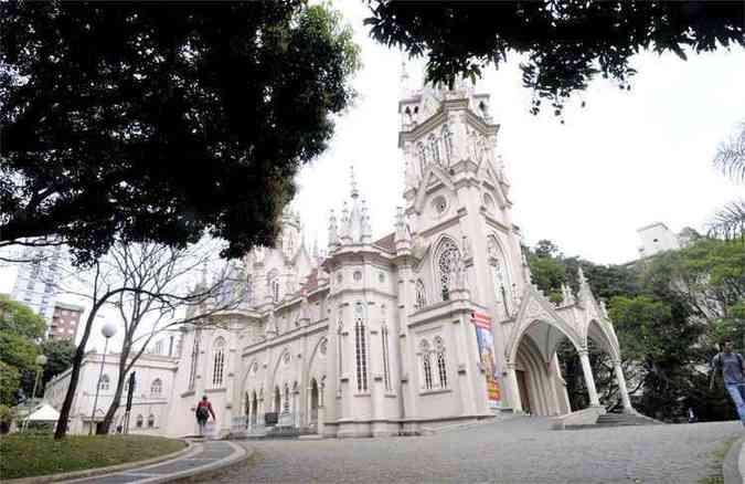 Dom Walmor preside missa nesta quarta-feira, s 20h, na Igreja da Boa Viagem (foto: Rodrigo Clemente/EM/D.A Press)