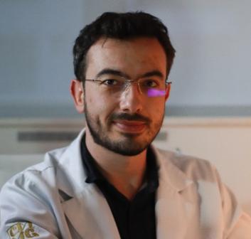 O oftalmologista Tiago Csar Pereira Ferreira