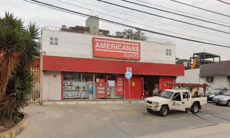 Assalto aconteceu em uma unidade das Lojas Americanas na Avenida Cristiano Machado(foto: Google Maps/Street View)