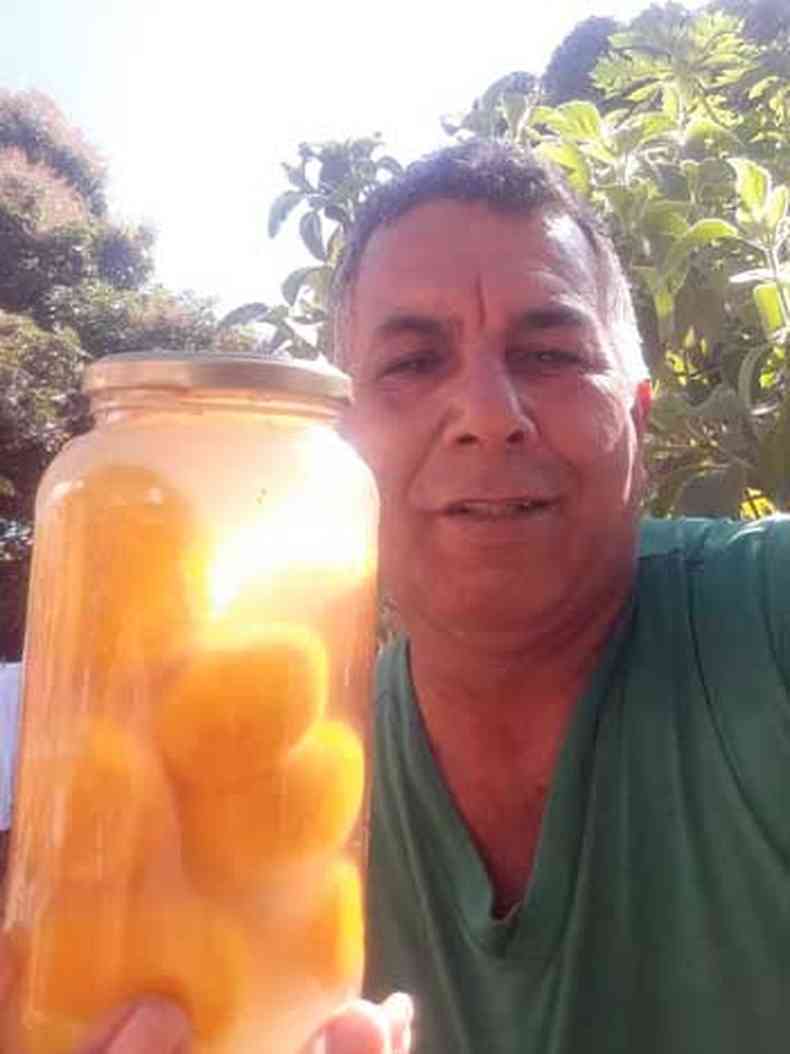 Da infncia se alimentando com a fruta a grande produtor, Ednaldo Barbosa comercializou 750 toneladas na ltima safra