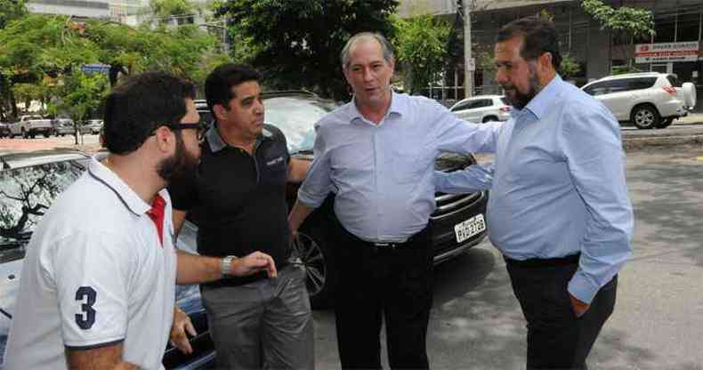 Ciro Gomes esteve em BH neste sbado com o presidente do PDT, Carlos Lupi