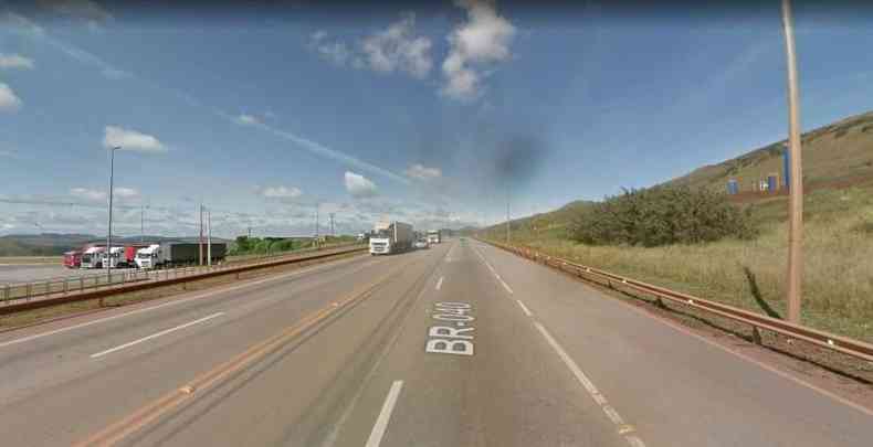 O acidente aconteceu no km 572 da rodovia(foto: Reproduo/Google Street View)