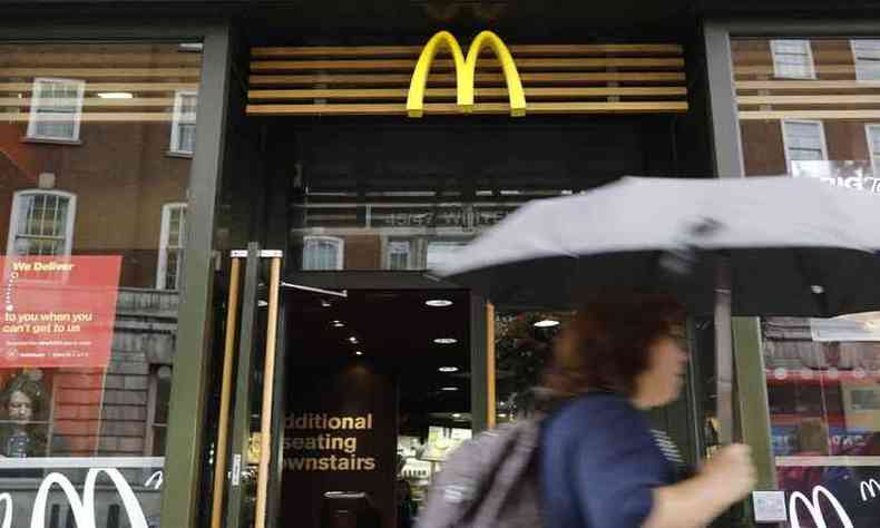Rede McDonald's de Londres  uma das empresas afetadas pelo fim da livre circulao de trabalhadores procedentes da Unio Europeia