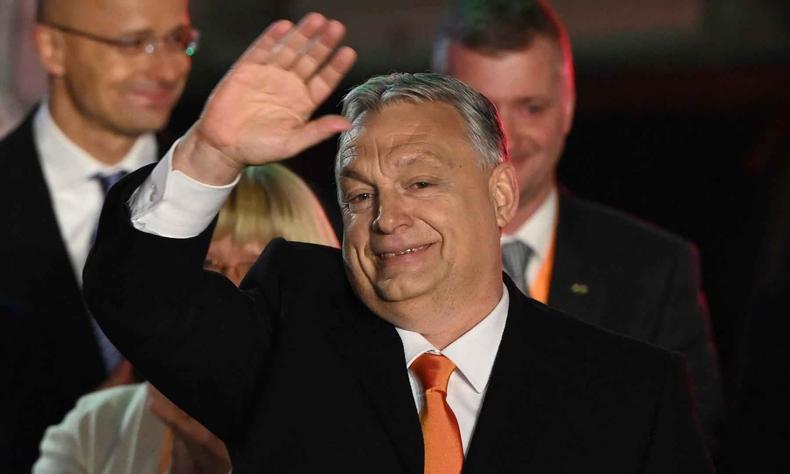 A taxa de participação se aproximou da mobilização recorde das eleições de 2018(foto: Attila KISBENEDEK / AFP ) Viktor Orban