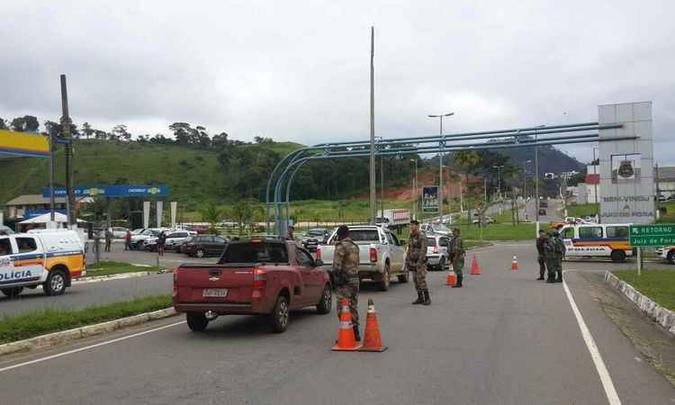 Presença de forças da PM nas entradas das cidades visa inibir entrada de bandidos(foto: PMMG/Divulgação) Presença de forças da PM nas entradas das cidades visa inibir entrada de bandidos(foto: PMMG/Divulgação)