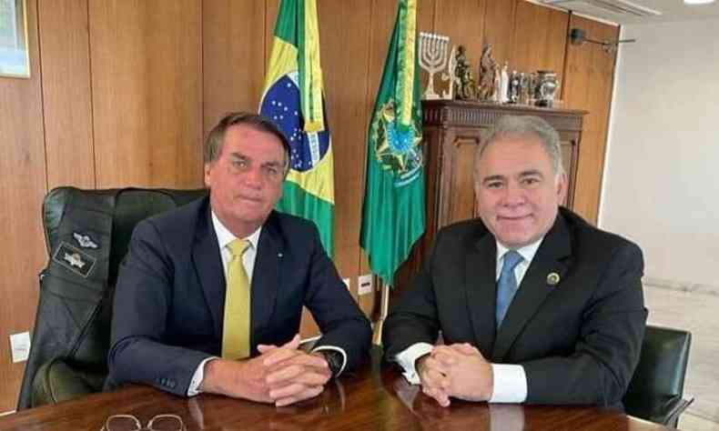 Presidente Jair Bolsonaro (PL) e ministro da Sade Marcelo Queiroga