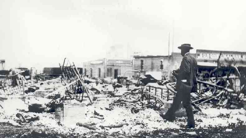 Outrora vibrante, a regio ficou reduzida a escombros(foto: Oklahoma Historical Society)