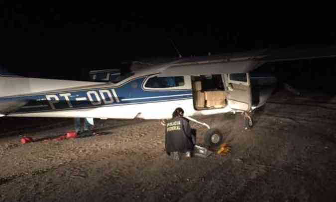 NACIONAL - FAB intercepta avio com 361,7 kg de cocana no Cear(foto: Polcia Federal / Divulgao)