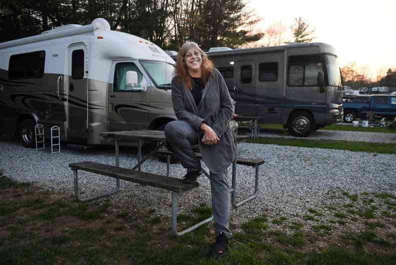 Kathy Wardell, de 56 anos, decidiu se tornar nmade e viver em seu trailer desde outubro passado. Ela v semelhanas entre sua histria e a da protagonista de 'Nomadland'