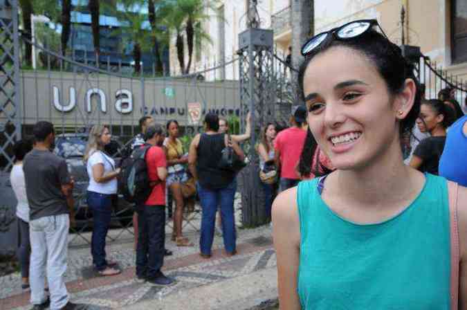 No cmpus Aimors da UNA, Jlia Cristina Alves entrou na batalha pelo diploma(foto: Gladyston Rodrigues/EM/D.A Press)