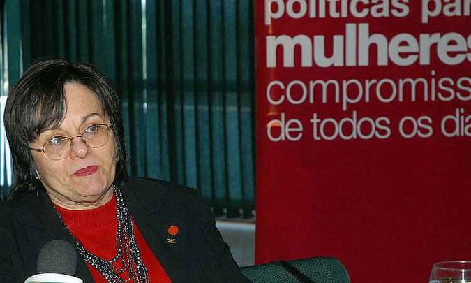 Caso real: O marido de Maria da Penha tentou matá-la duas vezes. A primeira, com um tiro nas costas que a deixou paraplégica. A segunda, eletrocutada no chuveiro. Ela foi à forra - além de prender o criminoso, batizou a lei que protege a mulhe vítima de violência doméstica.(foto: Antonio Cruz/ABr) Caso real: O marido de Maria da Penha tentou matá-la duas vezes. A primeira, com um tiro nas costas que a deixou paraplégica. A segunda, eletrocutada no chuveiro. Ela foi à forra - além de prender o criminoso, batizou a lei que protege a mulhe vítima de violência doméstica.(foto: Antonio Cruz/ABr)