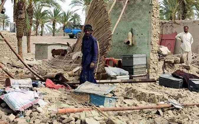 Awaran, no Baluchisto, foi a regio mais afetada pelos terremotos(foto: OINN / AFP)