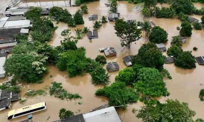 Rio Branco alagada